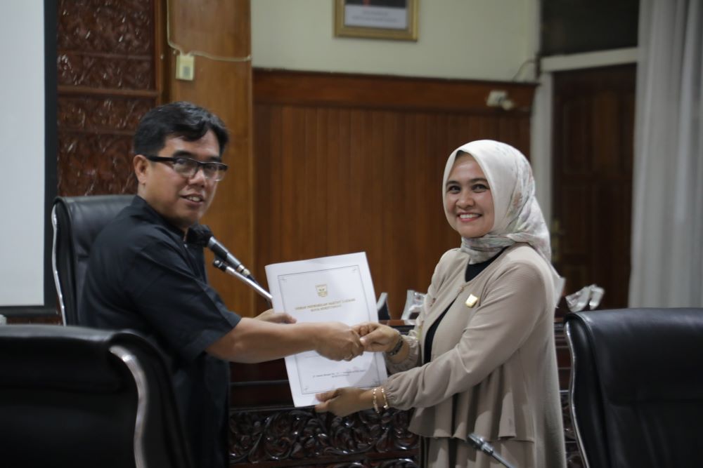 Komisi DPRD Kota Bukittinggi Setuju Atas Hasil Pembahasan Evaluasi Gubernur