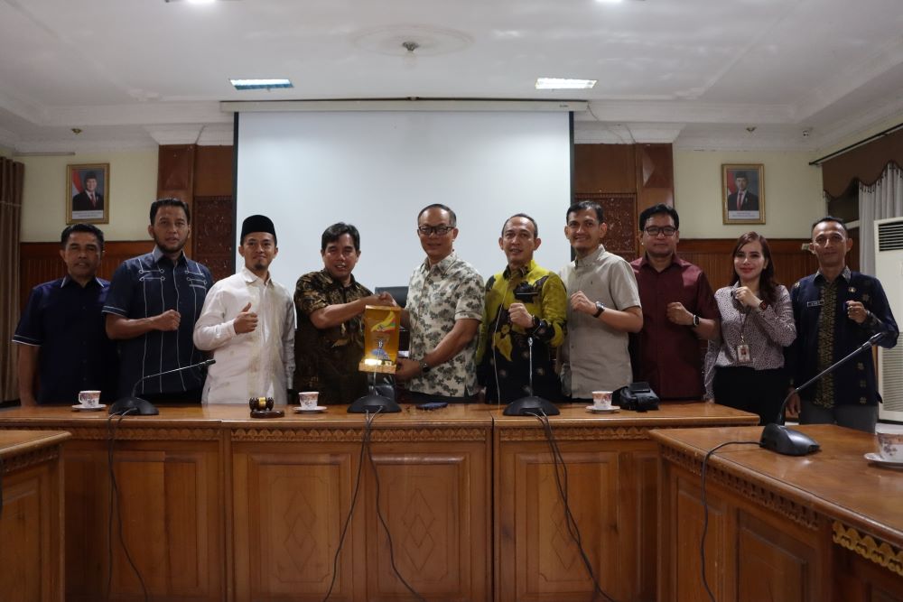 Zulhamdi Nova Candra, IB  Terima Dua Lembaga Legislatif Melakukan Kunker dan Konsultasi di DPRD Kota Bukittinggi