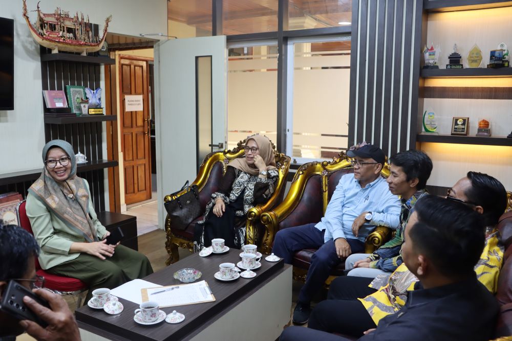DPRD Kota Bukittinggi Menerima Kunjungan Komisi I DPRD Kota Padang Panjang