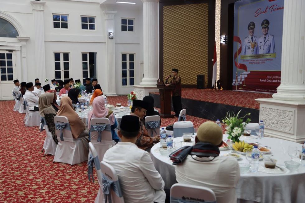 Wakil Wali Kota Bukittinggi Ibnu Azis, S.TP Tauziah di Rumah Dinas Wali Kota
