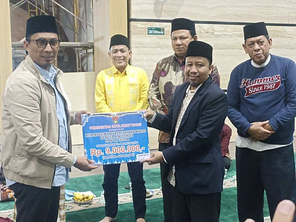 Tim Safari Ramadhan Bukittinggi Kenalkan Program Surau Gemilang di Masjid- Masjid yang di Kunjungi.