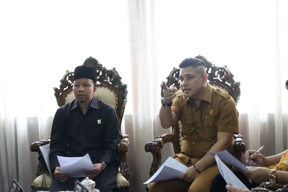 Ketua DPRD Bukittinggi Pimpin Rapat Bamus