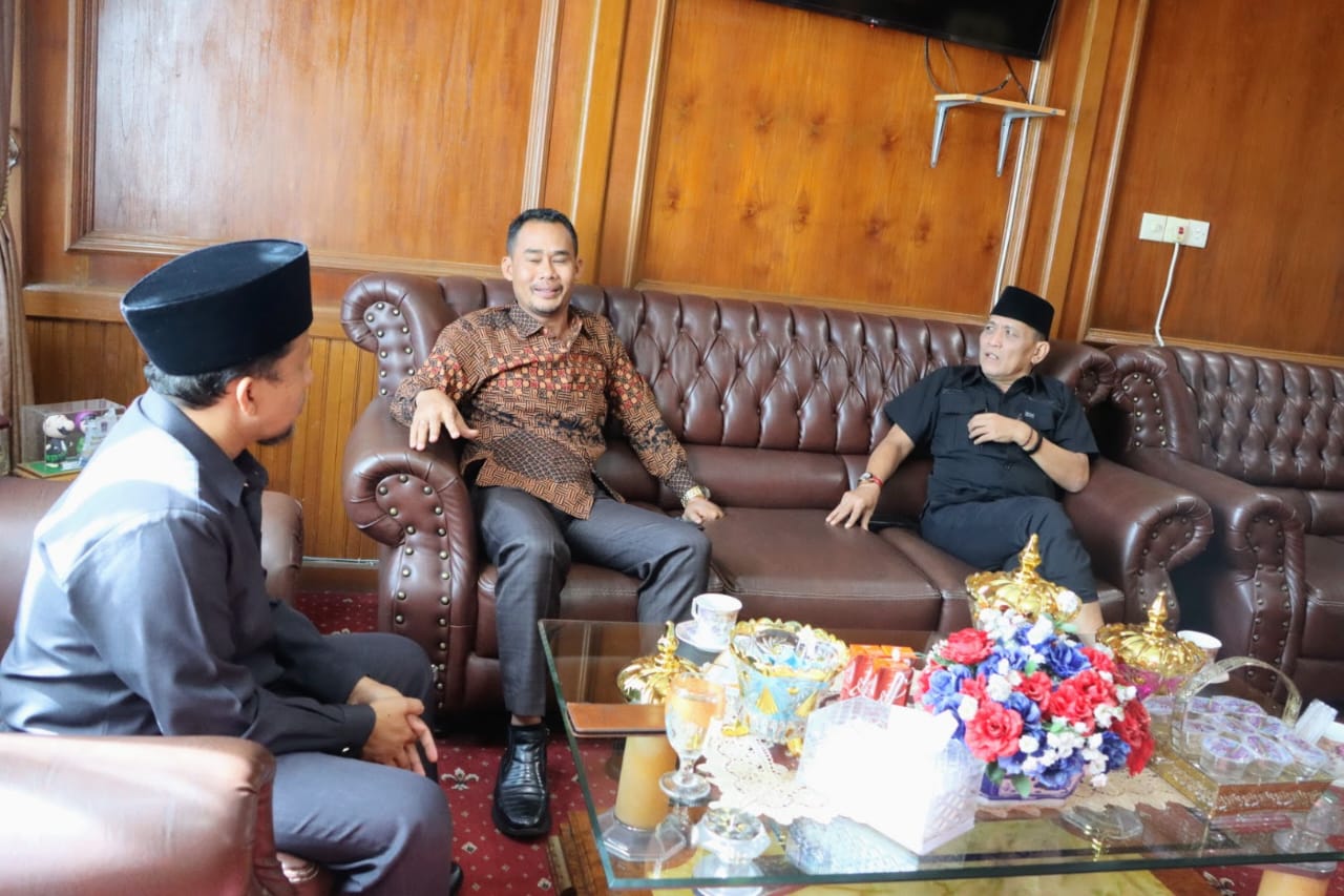 DPRD Kota Bukittinggi Terima Kunjungan Kerja Pimpinan DPRD Kabupaten Pasaman Barat Provinsi Sumatera Barat