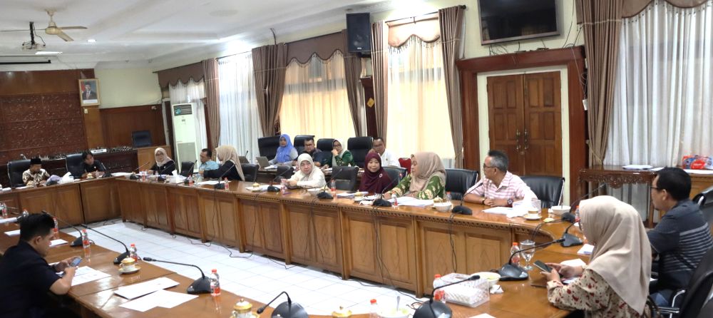 Penyampaian Laporan Pansus & Banggar DPRD Bukittinggi Tahun 2025–2026