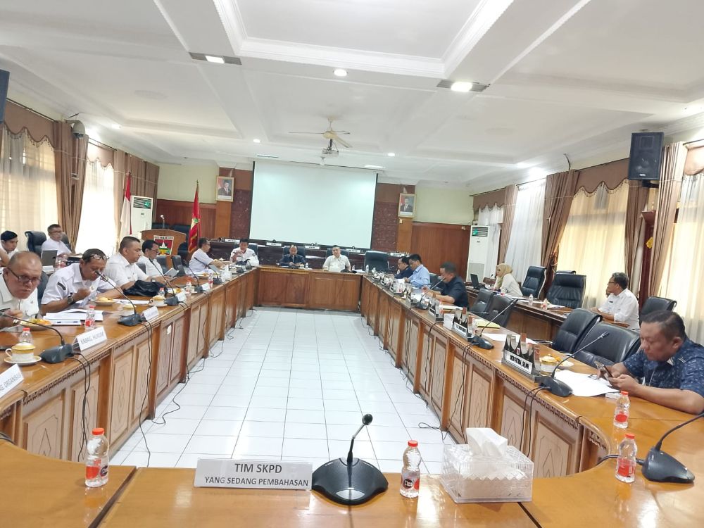 Banggar DPRD dan TAPD Bahas Rancangan KUA-PPAS APBD Bukittinggi Tahun 2026