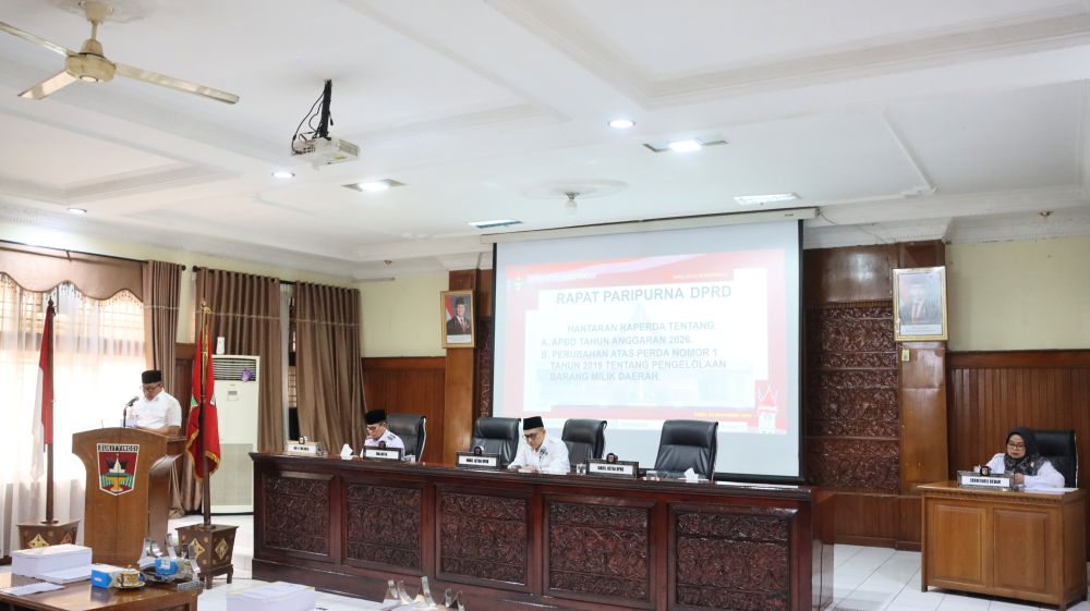 Rapat Paripurna DPRD Kota Bukittinggi: Hantaran Raperda APBD Tahun Anggaran 2026 dan Perubahan Perda Nomor 1 Tahun 2019 tentang Pengelolaan Barang Milik Daerah