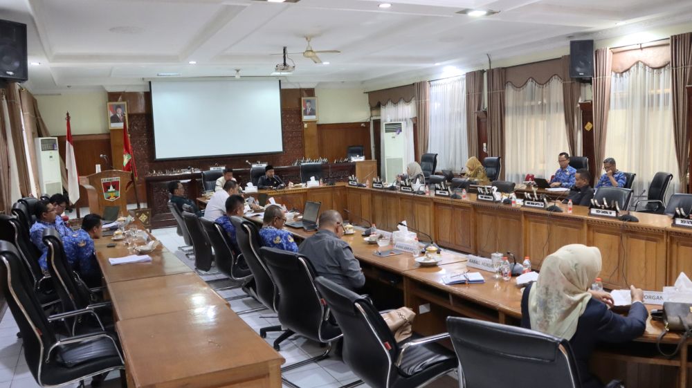 Sinergi DPRD dan Pemko Bukittinggi dalam Penyusunan APBD 2026