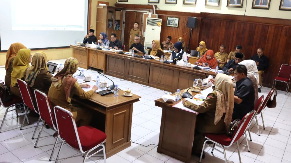 Pembahasan Kalender Pemerintahan 2026 Digelar di Gedung DPRD