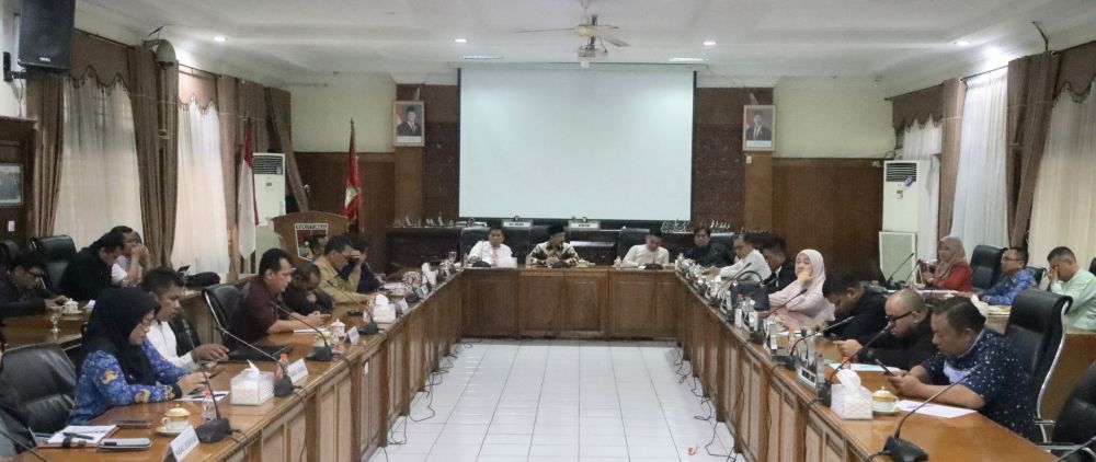 DPRD dan TAPD Kota Bukittinggi Rampungkan Pembahasan R-APBD 2026