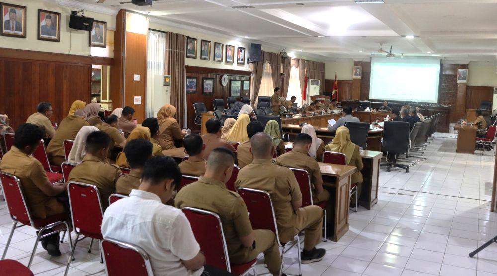Rapat DPRD dengan Sekretariat DPRD