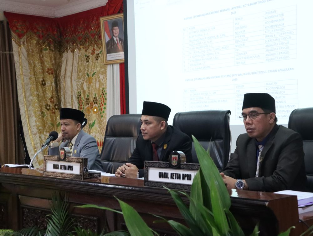 Rapat Gabungan Komisi dan Paripurna Internal DPRD Bukittinggi Sepakati Agenda Strategis Kedewanan