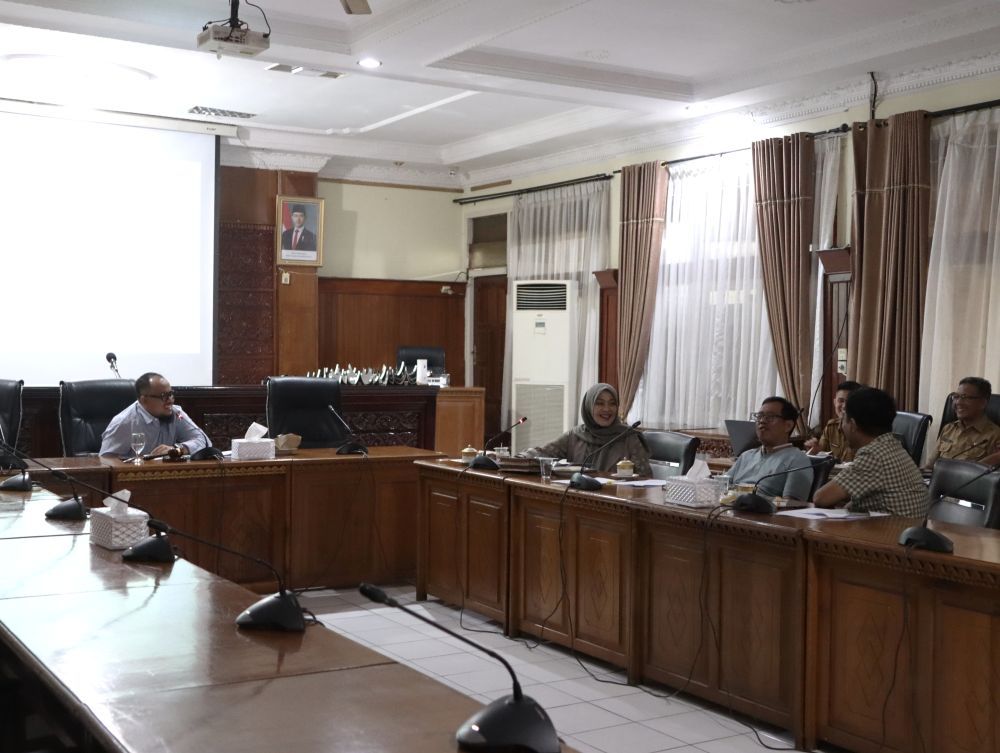 RAPAT INTERNAL PANSUS III DPRD KOTA BUKITTINGGI FINALISASI LAPORAN LKPJ WALIKOTA TAHUN 2025