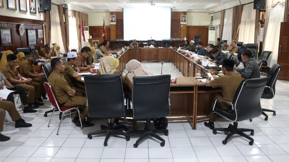 Rapat Gabungan Komisi DPRD Kota Bukittinggi Bahas Agenda Strategis Bersama OPD Terkait
