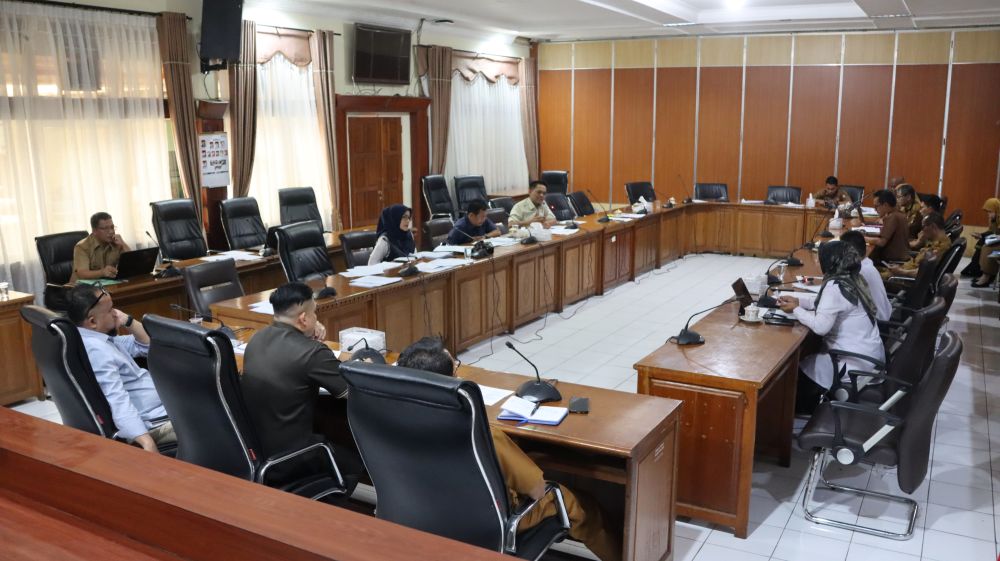 Komisi III DPRD Kota Bukittinggi Gelar Rapat Kerja Pengawasan Pelaksanaan Kegiatan dan Evaluasi APBD Triwulan I Tahun 2026