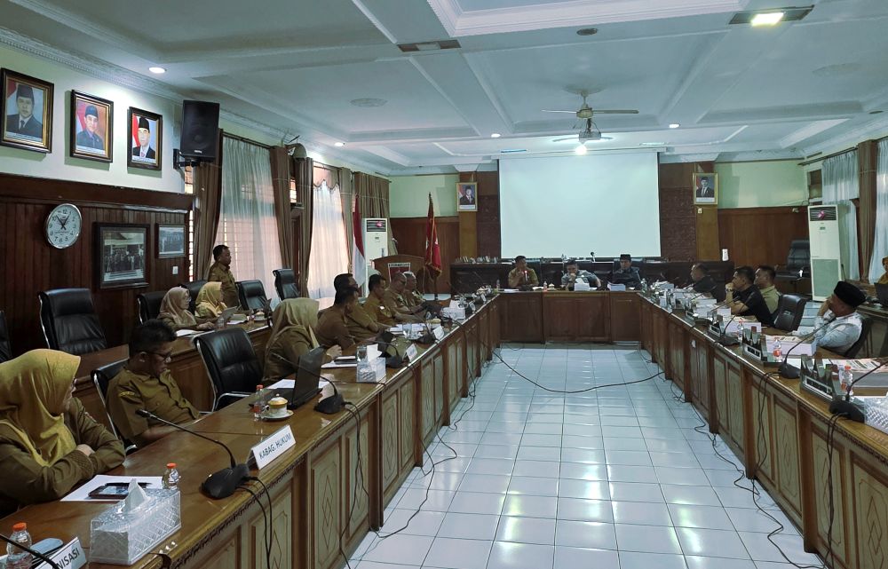 DPRD Kota Bukittinggi Gelar Rapat Badan Anggaran Bersama TAPD Bahas Agenda Penganggaran Daerah