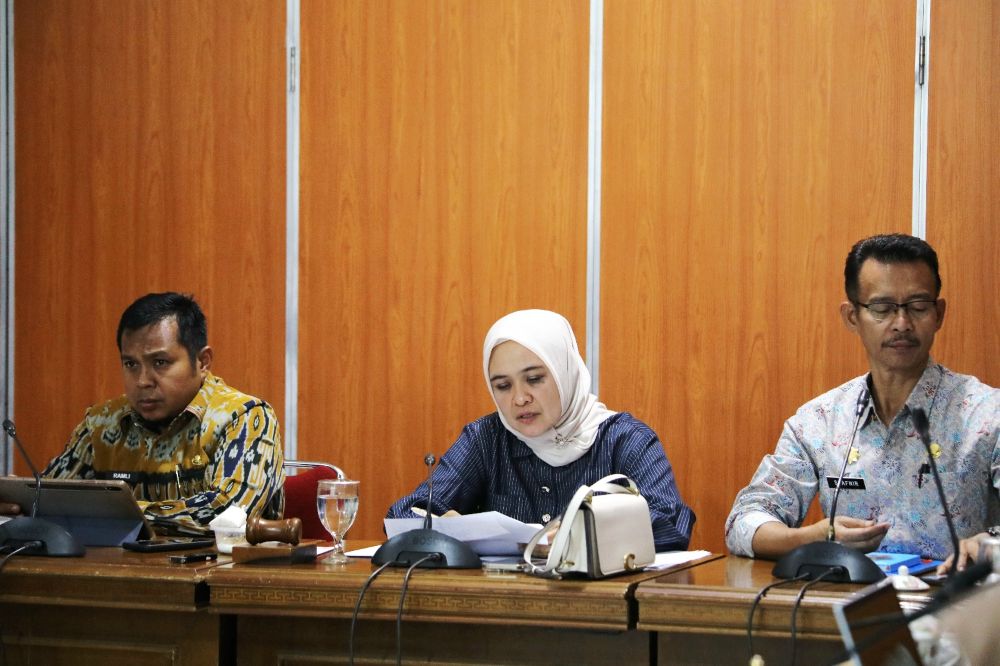 Finalisasi Pembahasan Ranperda, Bapemperda DPRD Kota Bukittinggi Bersama Pemerintah Kota Rampungkan Materi Perubahan Perda Pajak dan Retribusi Daerah