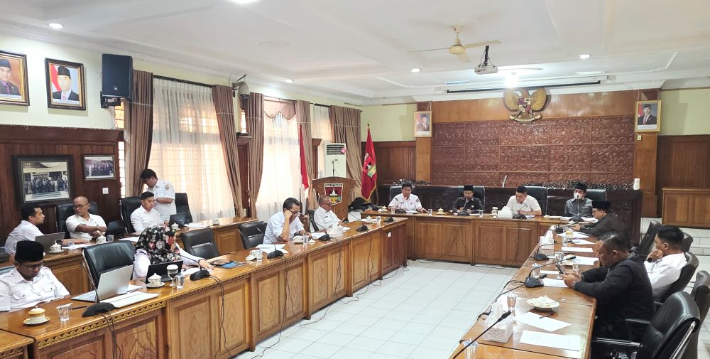 Banggar DPRD Kota Bukittinggi Bahas Rancangan KUA-PPAS Tahun Anggaran 2027 Bersama TAPD