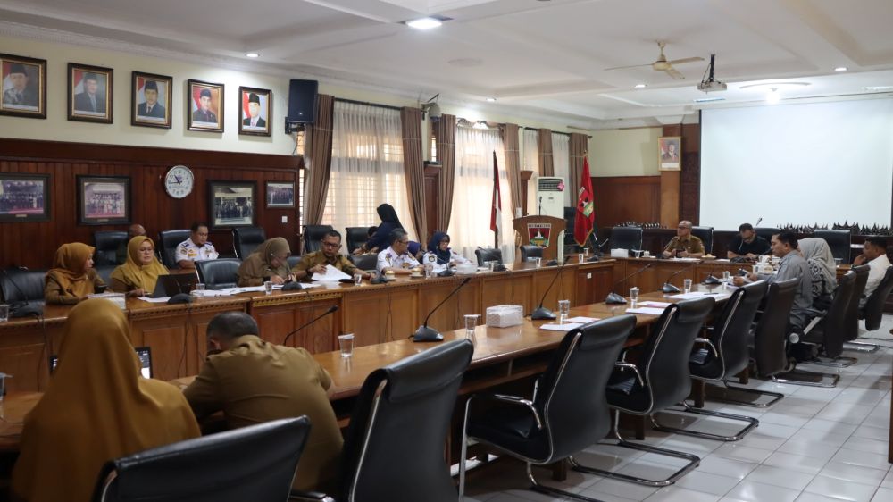 KOMISI III DPRD KOTA BUKITTINGGI BAHAS RENCANA PROGRAM DAN KEGIATAN TAHUN 2027 BERSAMA SKPD
