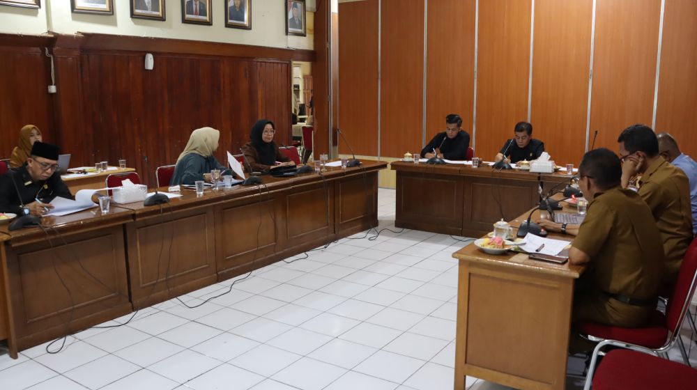 Komisi II DPRD Kota Bukittinggi Bahas Rencana Program dan Kegiatan Tahun 2027 Bersama SKPD Bukittinggi