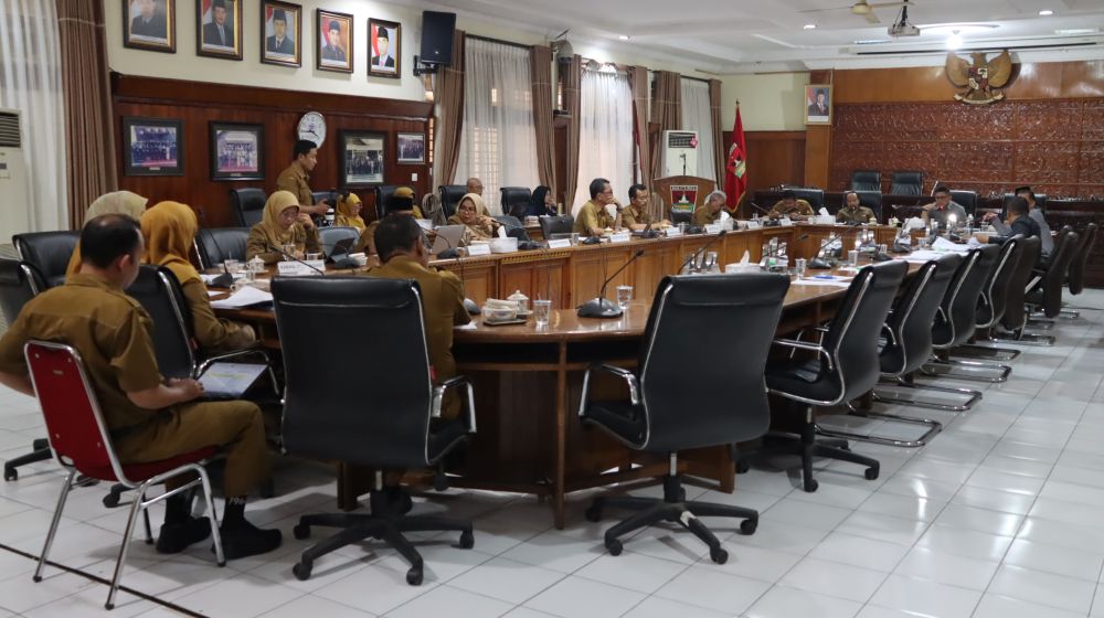 Banggar DPRD Kota Bukittinggi Bersama TAPD Bahas Rancangan KUA-PPAS Tahun Anggaran 2027