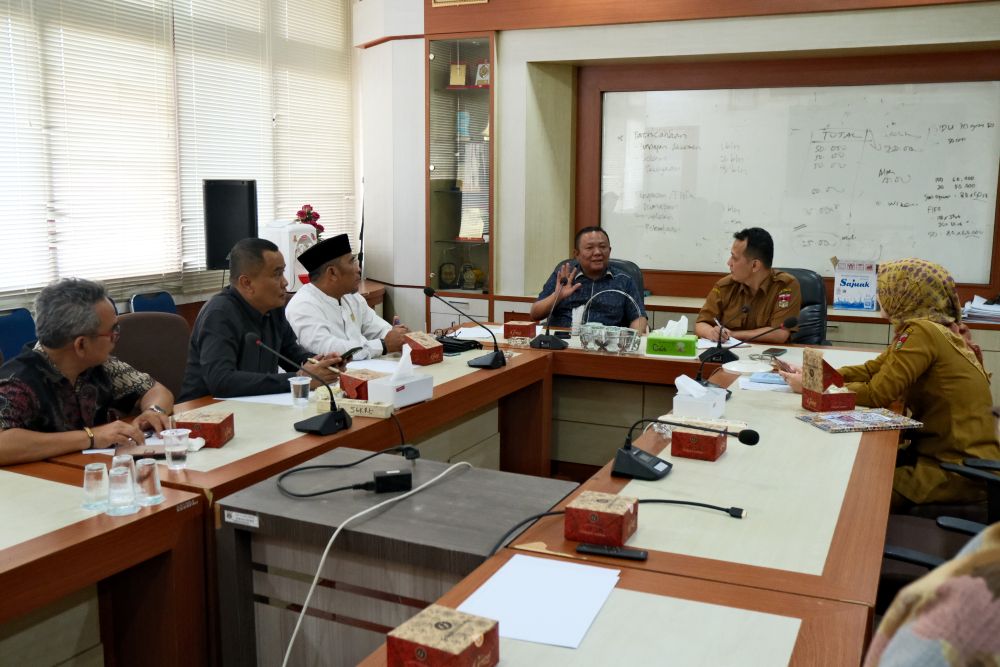 Komisi I DPRD Kota Bukittinggi Laksanakan Kunjungan Kerja ke Badan Keuangan